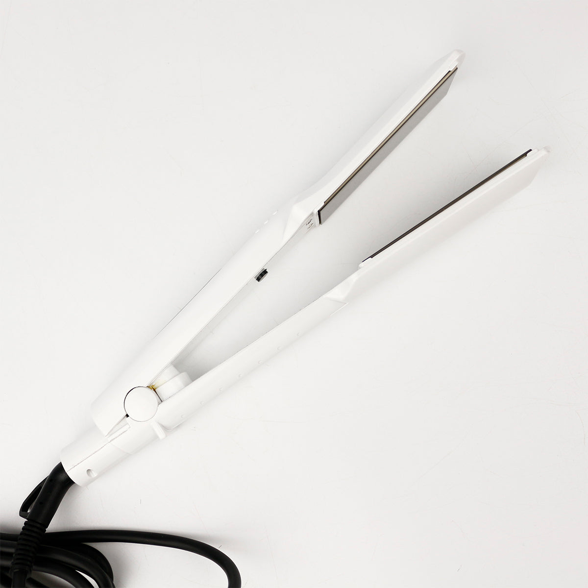 Hair Straightener-Smooth, Straight Hair In One Pass